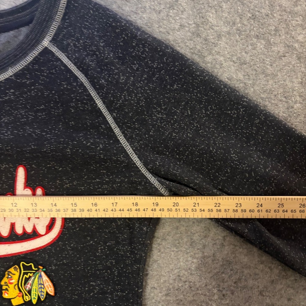 Womens Old Time Hockey‎ Chicago Blackhawks Sports Crewneck Sweatshirt Size Large - Picture 8 of 9